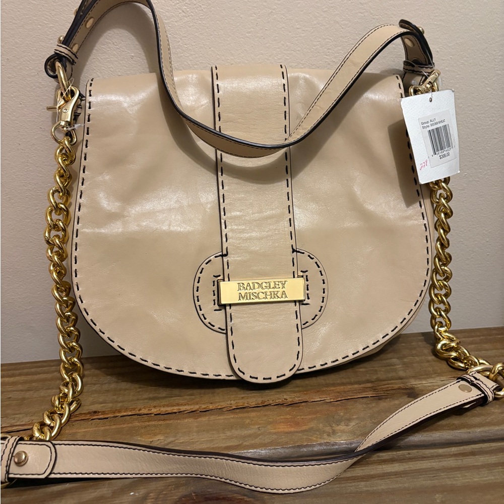 Badgley Mischka Cream Shoulder Bag